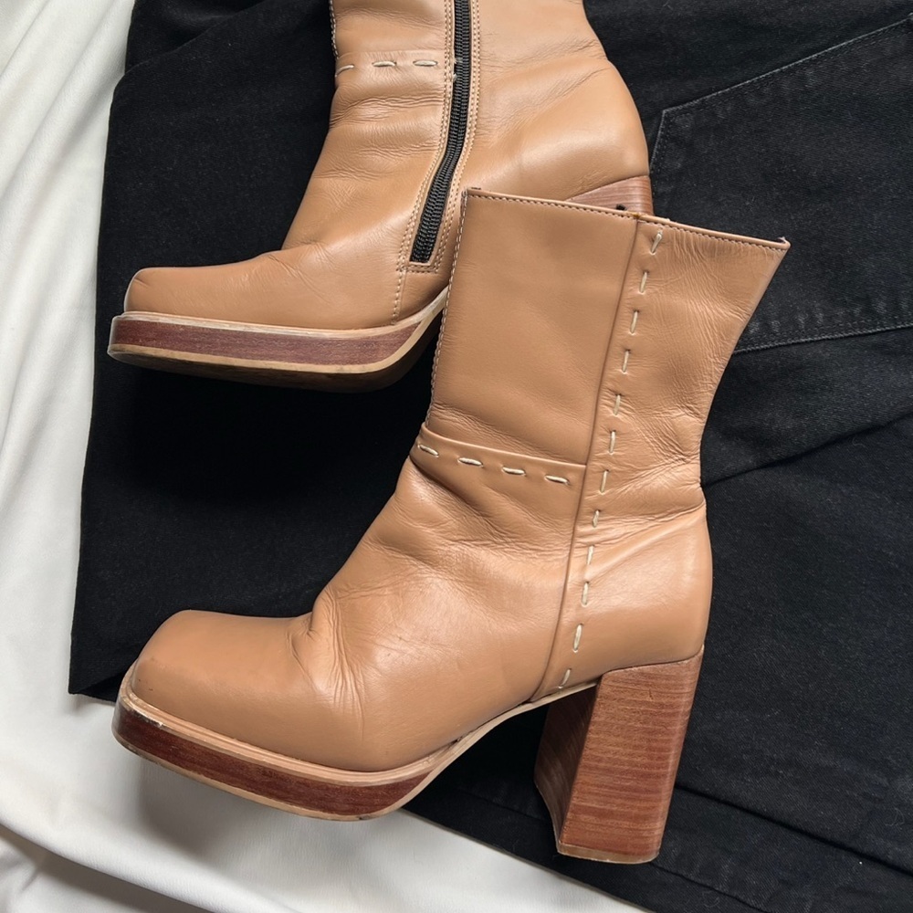 Tan Vintage Square Booties ✨👢 - Picture 2 of 4